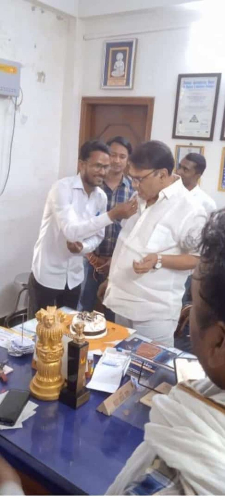 जौनपुर के वरिष्ठ डॉ लाल बहादुर सिद्धार्थ का  56 वाँ जन्मदिन