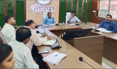 गंगा एवं पौधरोपण समिति की बैठक में डीएम ने दिए निर्देश, पौधरोपण