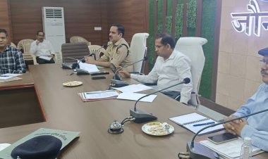 सड़क सुरक्षा को ध्यान में रखते हुए आम जनमानस को जागरूक किया:  डीएम जौनपुर