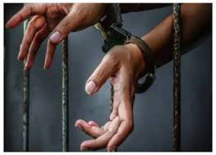 डीएम कार्यालय पहुंचे थे फर्जी जज साहब, खुल गई पोल