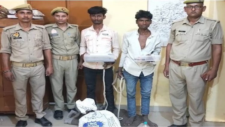 गश्त के दौरान खुटहन पुलिस को मिली बड़ी कामयाबी, दो गौ तस्करों को तमंचे के साथ किया गिरफ्तार