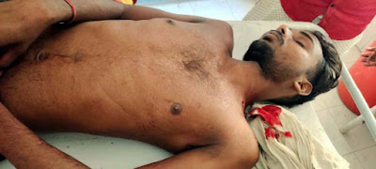 डीजे व रथ लेकर जाने को लेकर विवाद, चली गोली