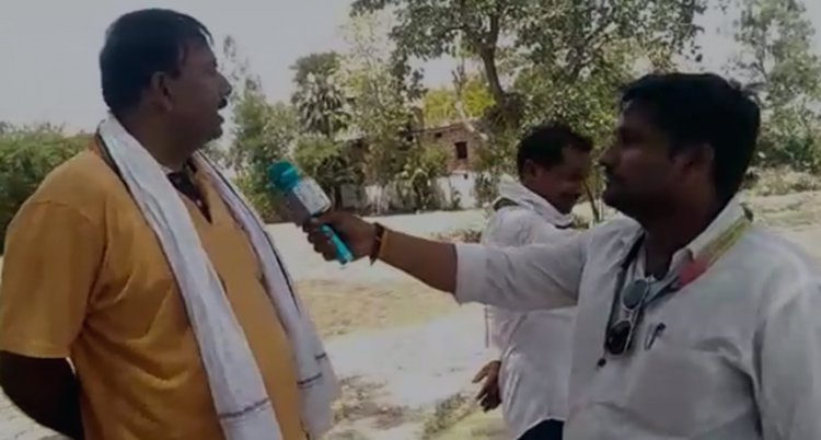 सरकारी हास्पिटल को अपने बाप की जागीर समझने वाला जनता विरोधी ग्राम प्रधान