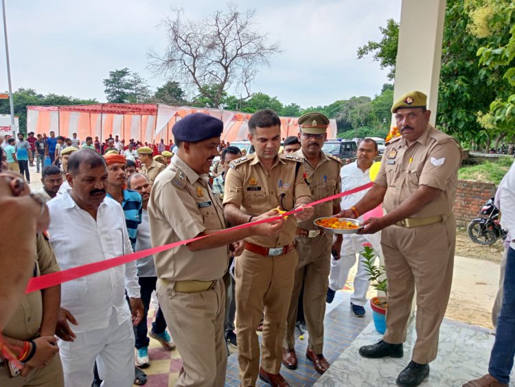 जौनपुर जिले के चंन्दवक थाना क्षेत्र से सटे ब्राह्मनपुर पुलिस चौकी का हुआ उद्घाटन