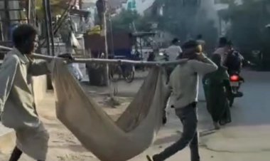 साथ सभी ने छोड़ दिया लेकिन ऐ गरीबी, तू इतनी वफादार कैसे निकली। 