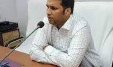 जौनपुर के जिलाधिकारी अनुज झा का हुवा तबादला रामपुर के डीएम रविंद्र कुमार मंदर को जौनपुर