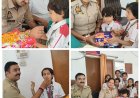 रक्षाबंधन पर भावुक हुआ विजय प्रताप इंटरनेशनल स्कूल, नन्हे-मुन्नों ने पुलिसकर्मियों को बांधी राखी